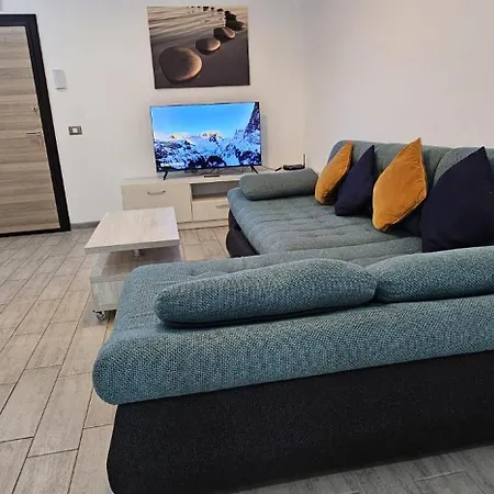 Azizi & Luxury 20m De Plaja דירה