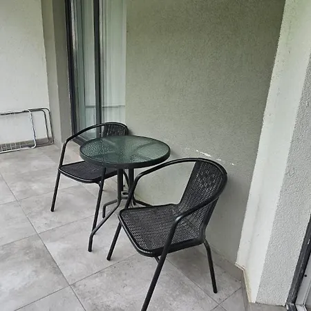 Azizi & Luxury 20m De Plaja Năvodari