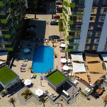 Apartment Azizi & Luxury 20m De Plaja *