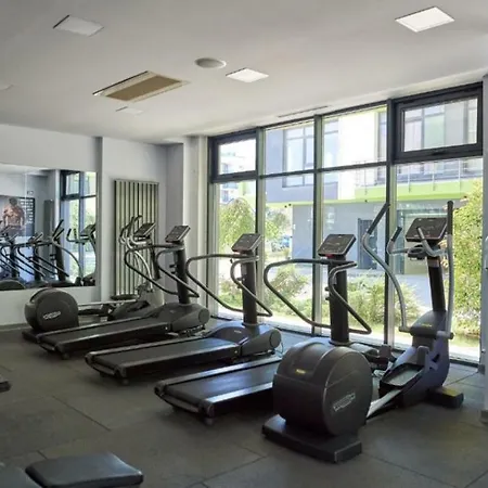 Azizi & Luxury 20m De Plaja Năvodari